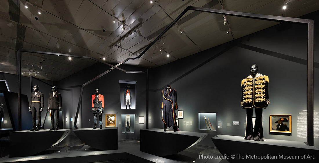 OPTI-SCULPT lenses highlighting geometric displays and artworks at the Metropolitan Museum